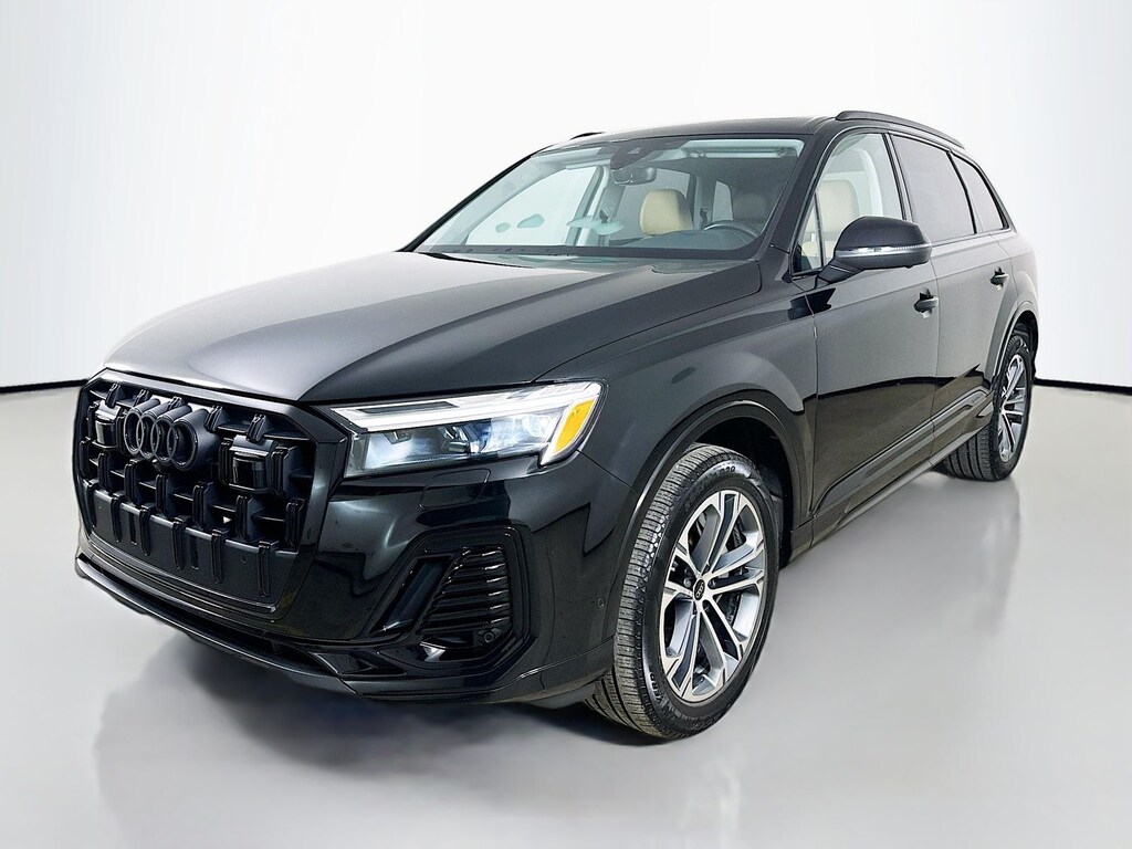 Certified 2025 Audi Q7 45 Premium Plus SUV