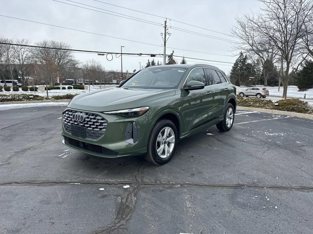 New 2025 Audi Q5 2.0T Premium SUV