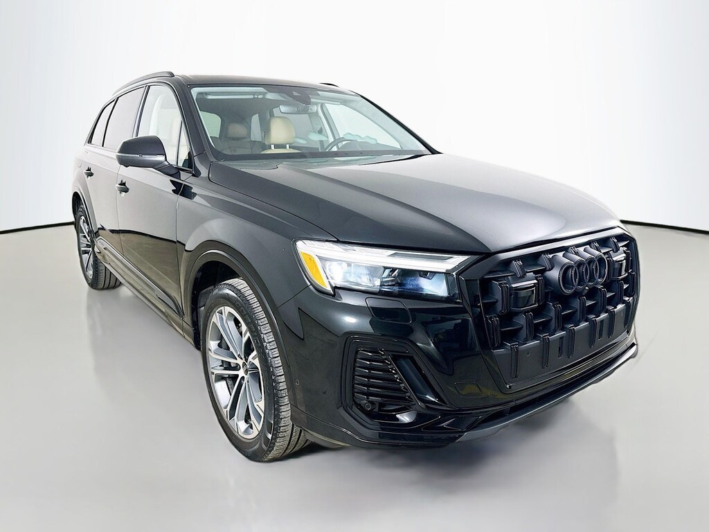 Certified 2025 Audi Q7 45 Premium Plus SUV