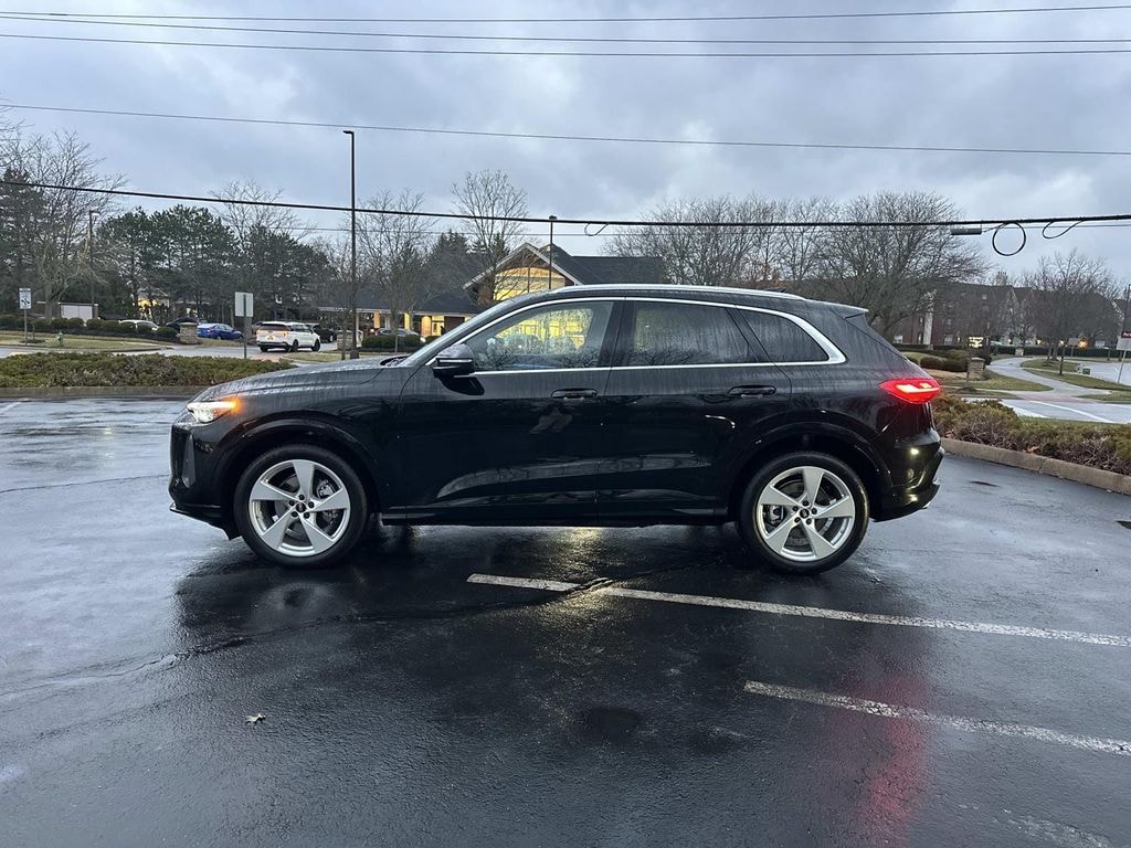 New 2025 Audi Q5 2.0T Prestige SUV