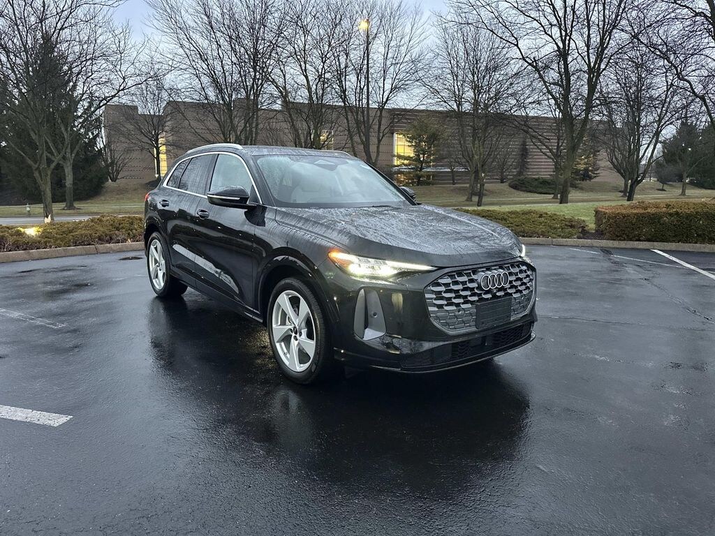 New 2025 Audi Q5 2.0T Prestige SUV