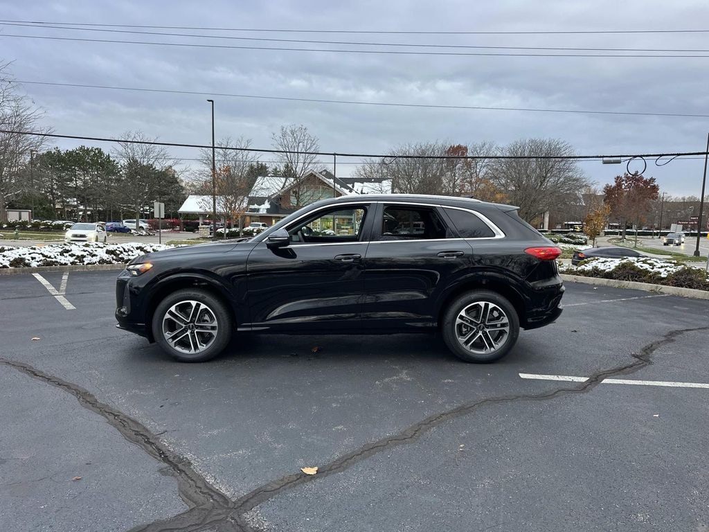 New 2025 Audi Q5 2.0T Premium SUV