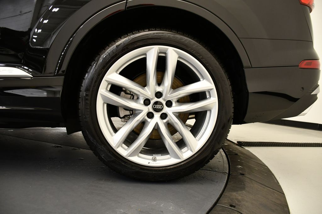 2025 Audi Q7 Premium Plus - Photo 14
