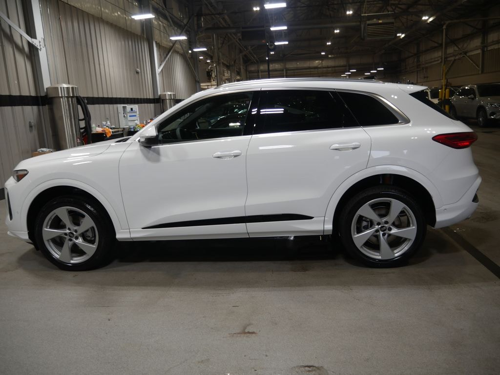 New 2026 Audi Q5 Premium Plus SUV