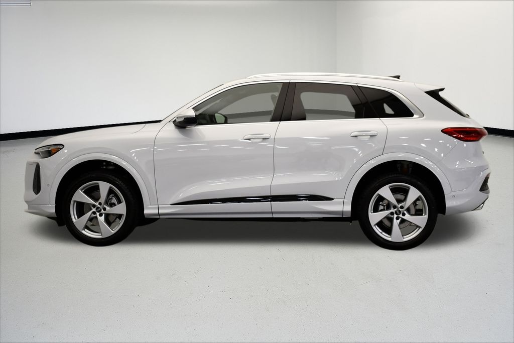 New 2025 Audi Q5 2.0T Premium SUV