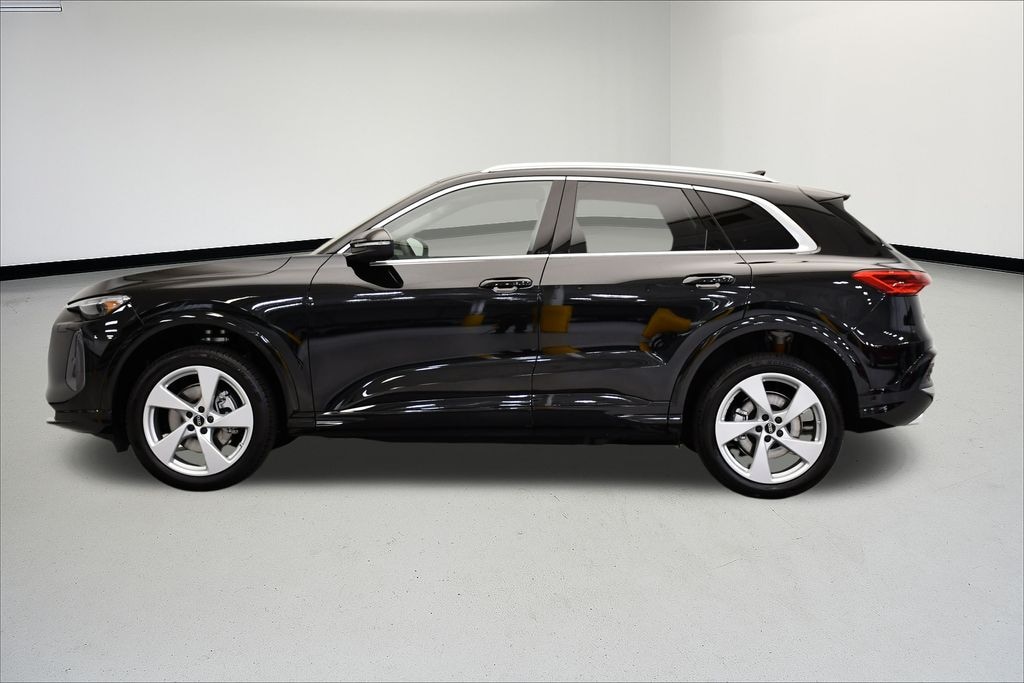 New 2025 Audi Q5 2.0T Premium SUV