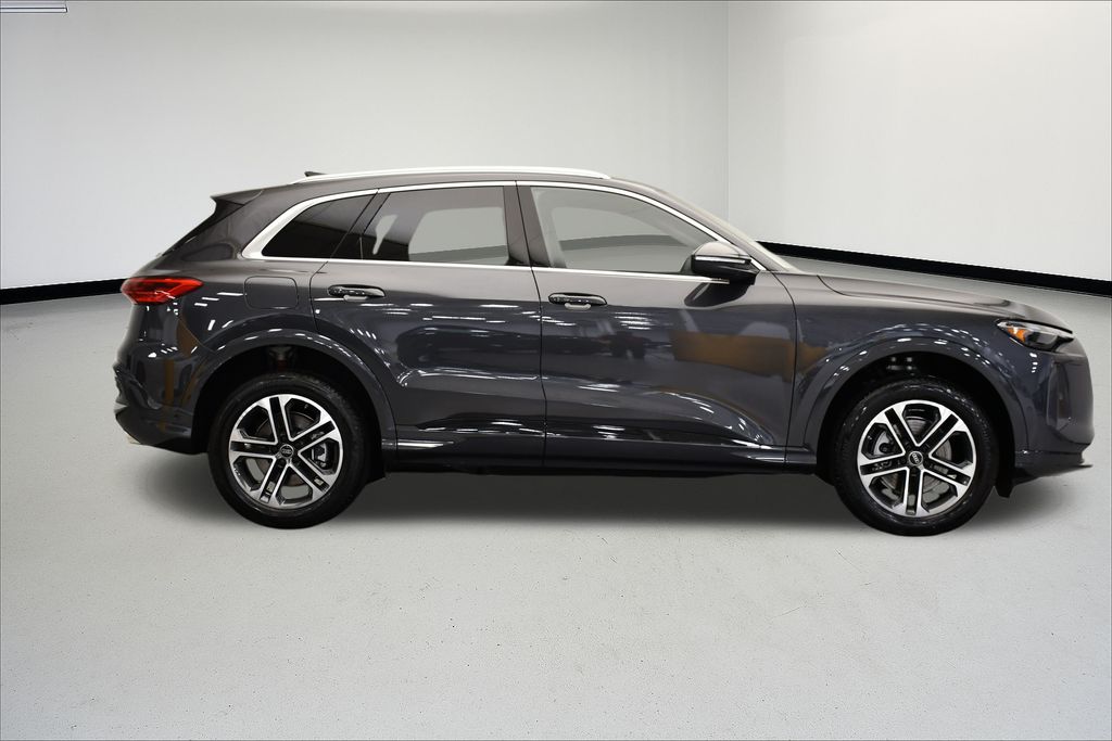 2025 Audi Q5 2.0T Premium photo 5