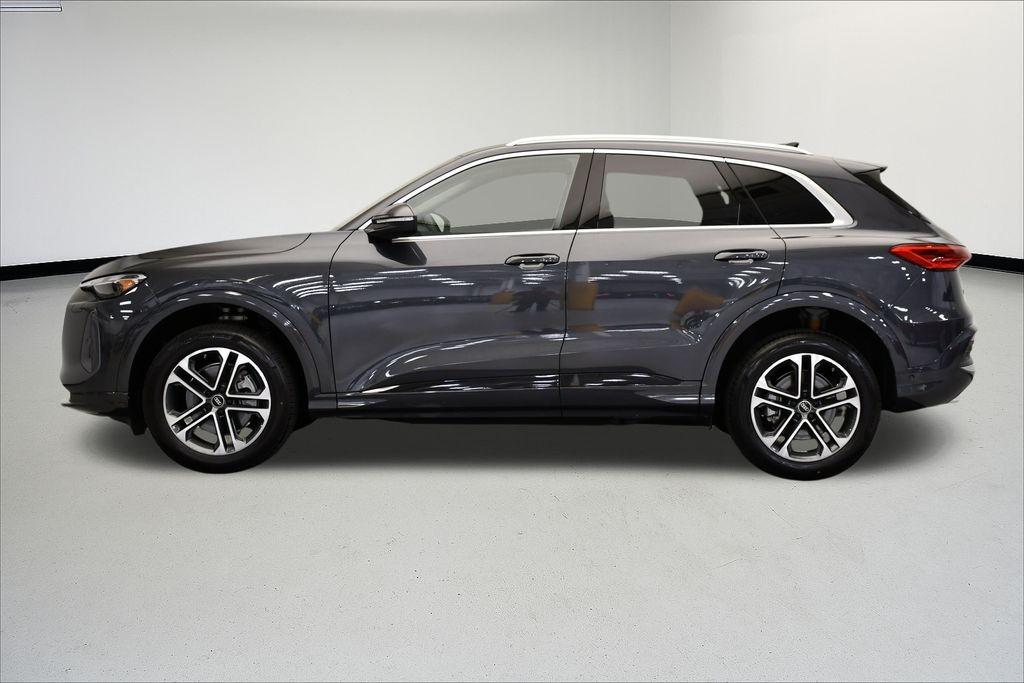 New 2025 Audi Q5 2.0T Premium SUV