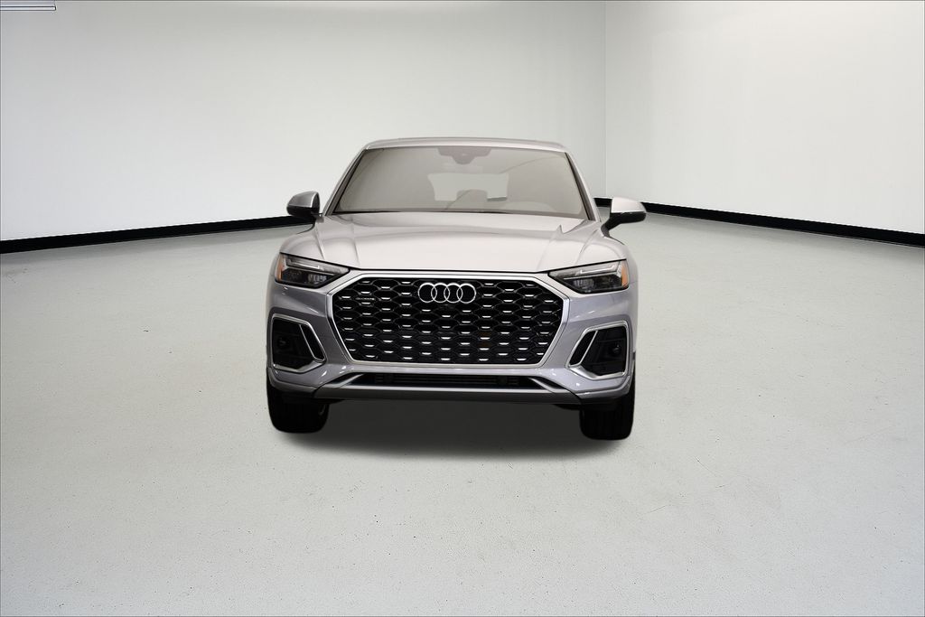 2025 Audi Q5 Sportback 45 S line Premium photo 3