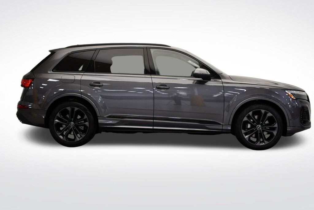 2026 Audi Q7 55 Premium photo 5