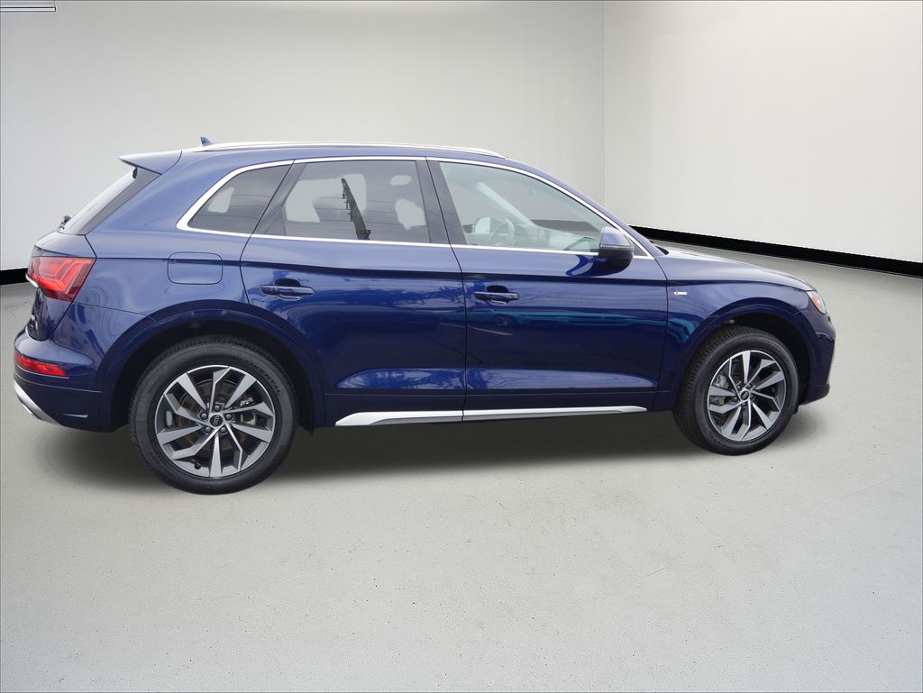 2023 Audi Q5 45 S line Premium photo 5