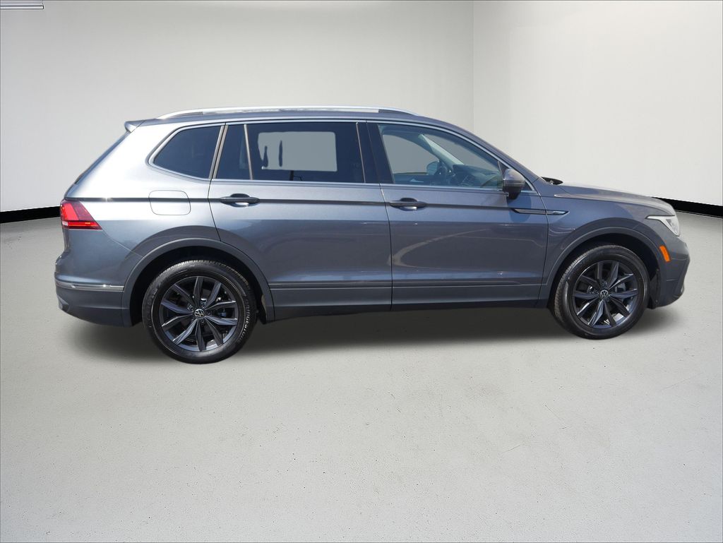 2023 Volkswagen Tiguan 2.0T SE photo 5