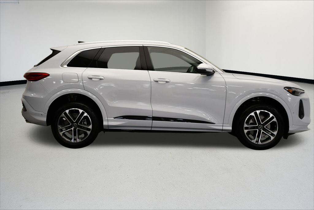 2025 Audi Q5 2.0T Premium photo 5