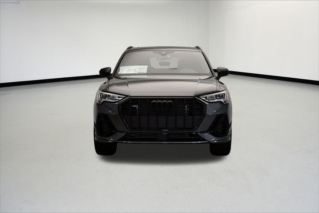 2025 Audi Q3 45 S line Premium photo 3