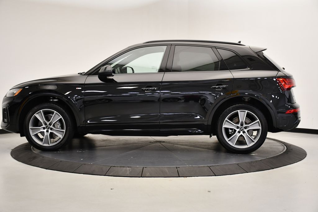 2025 Audi Q5 45 S line Premium photo 2