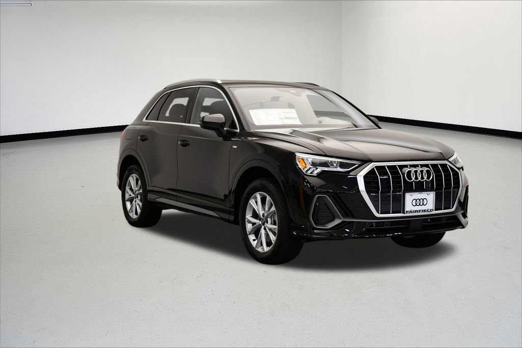 2025 Audi Q3 45 S line Premium photo 6
