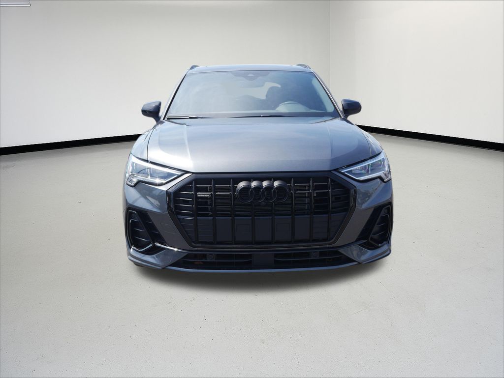 2025 Audi Q3 45 S line Premium photo 3