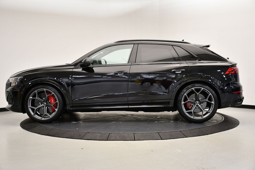 New 2026 Audi RS Q8 4.0T performance SUV