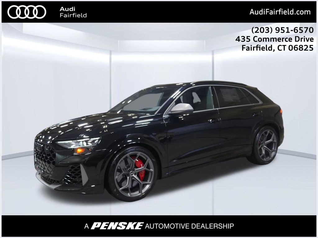 2025 Audi RS Q8 -'s photo