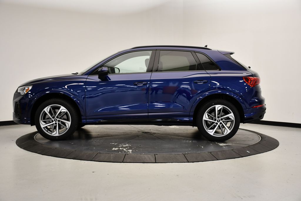 2025 Audi Q3 45 TFSI S line Premium photo 2