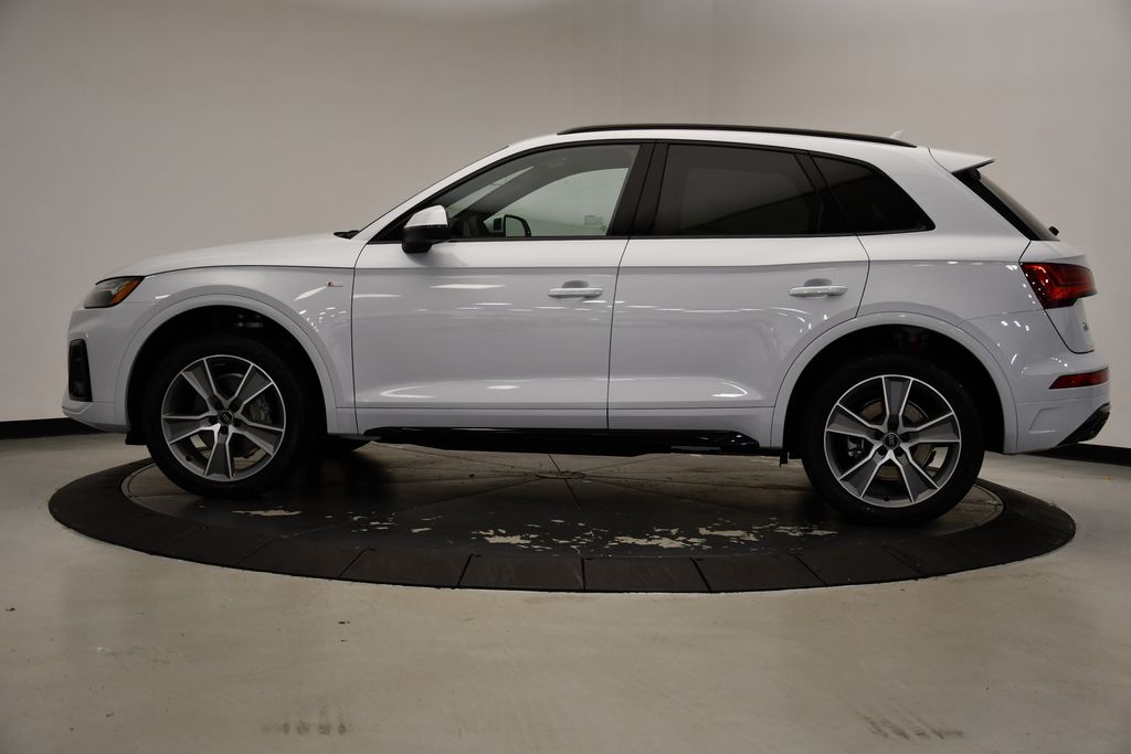 2025 Audi Q5 45 S line Premium photo 2