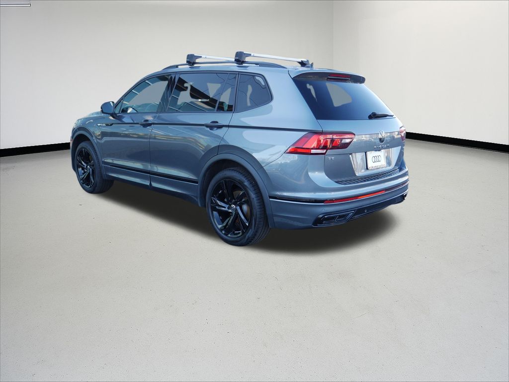 2023 Volkswagen Tiguan 2.0T SE R-Line Black photo 2