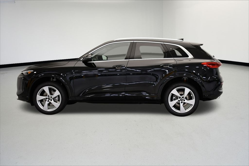 New 2025 Audi Q5 2.0T Premium SUV