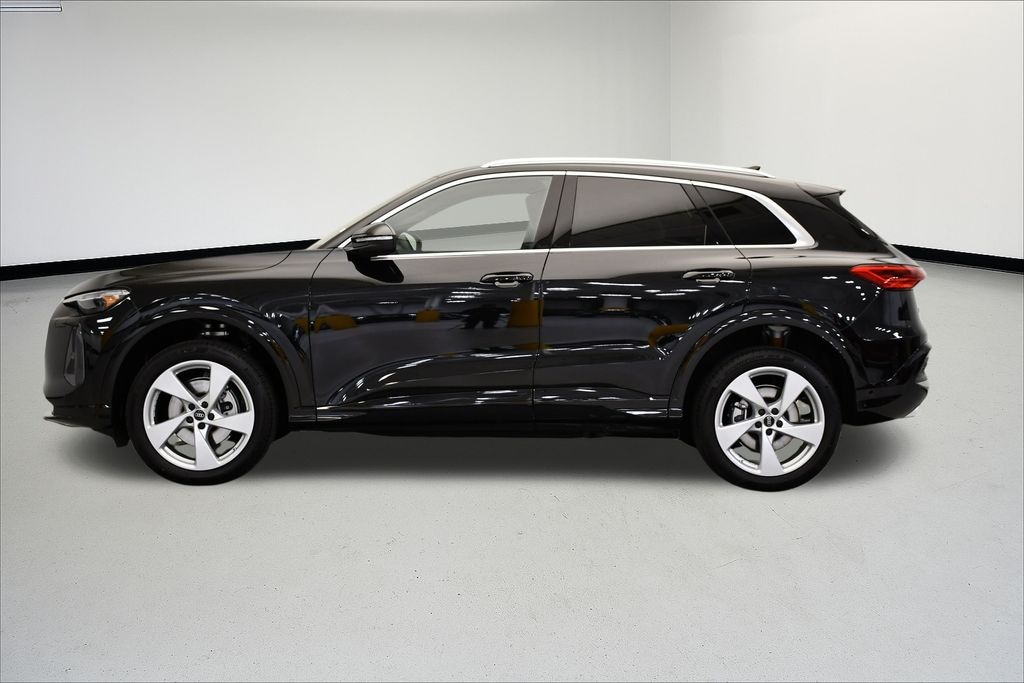 New 2025 Audi Q5 2.0T Premium SUV