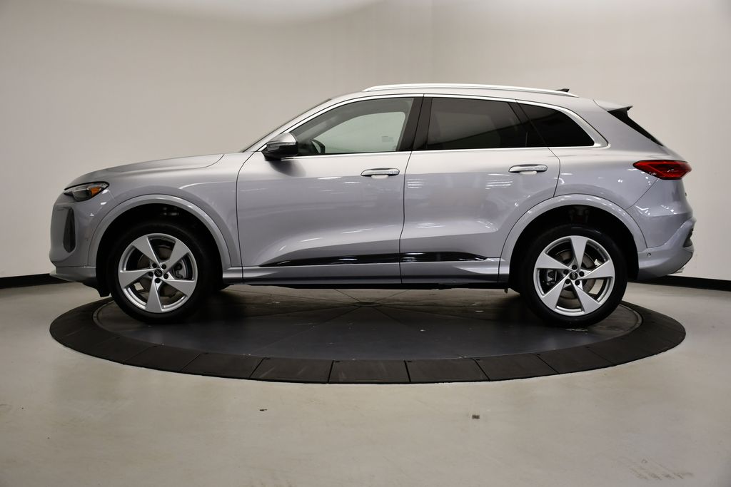 2025 Audi Q5 Premium Plus photo 2