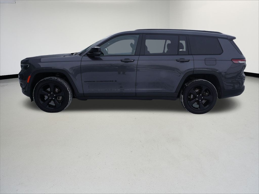 Used 2023 Jeep Grand Cherokee L Laredo SUV