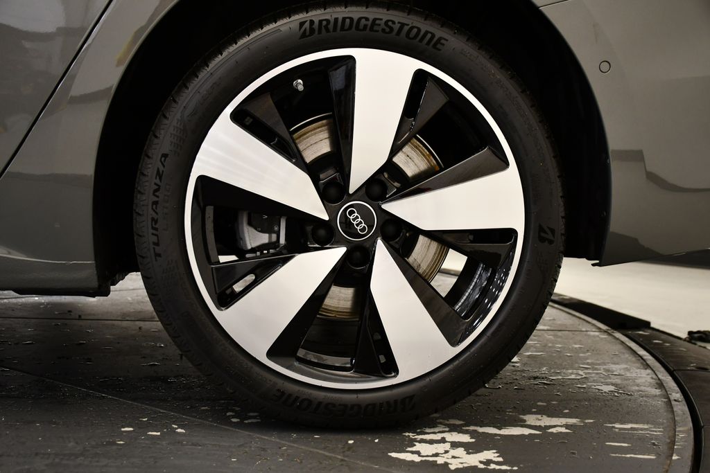 2025 Audi New A5 Premium Plus - Photo 14