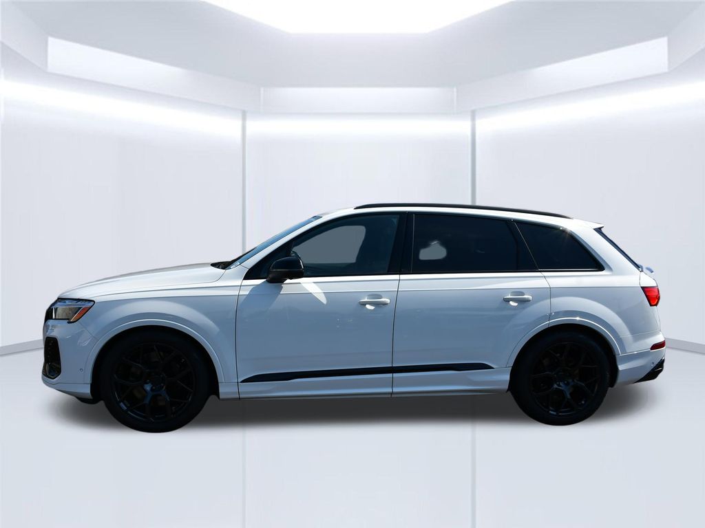 2026 Audi SQ7 Premium Plus - Photo 2