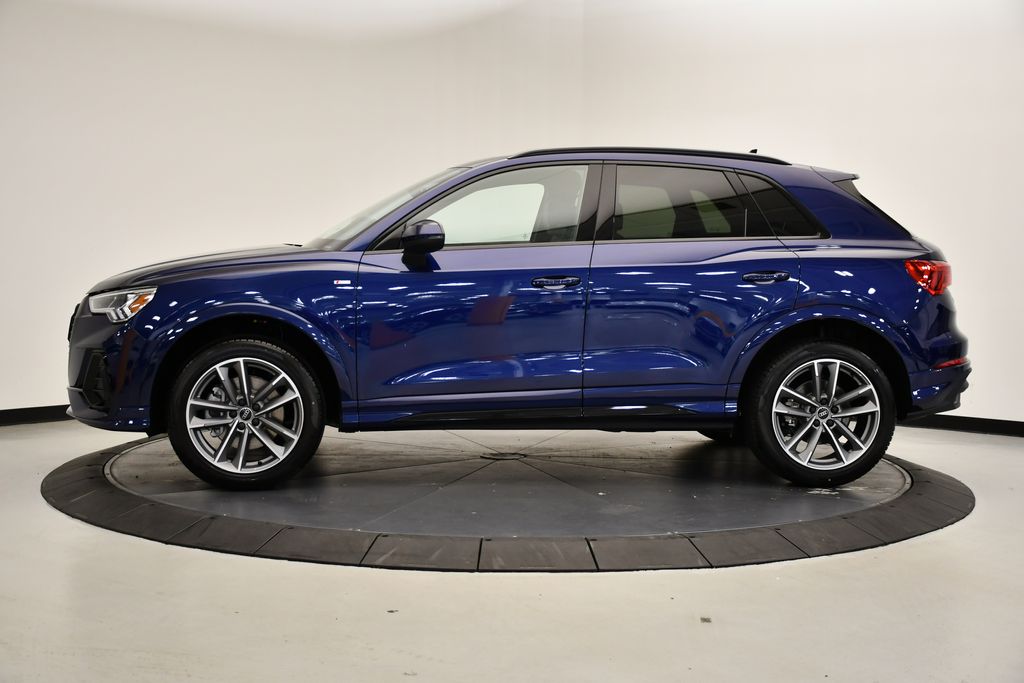 2025 Audi Q3 45 TFSI S line Premium photo 2