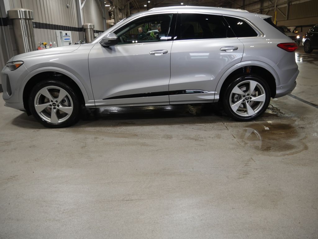 New 2026 Audi Q5 Premium Plus SUV