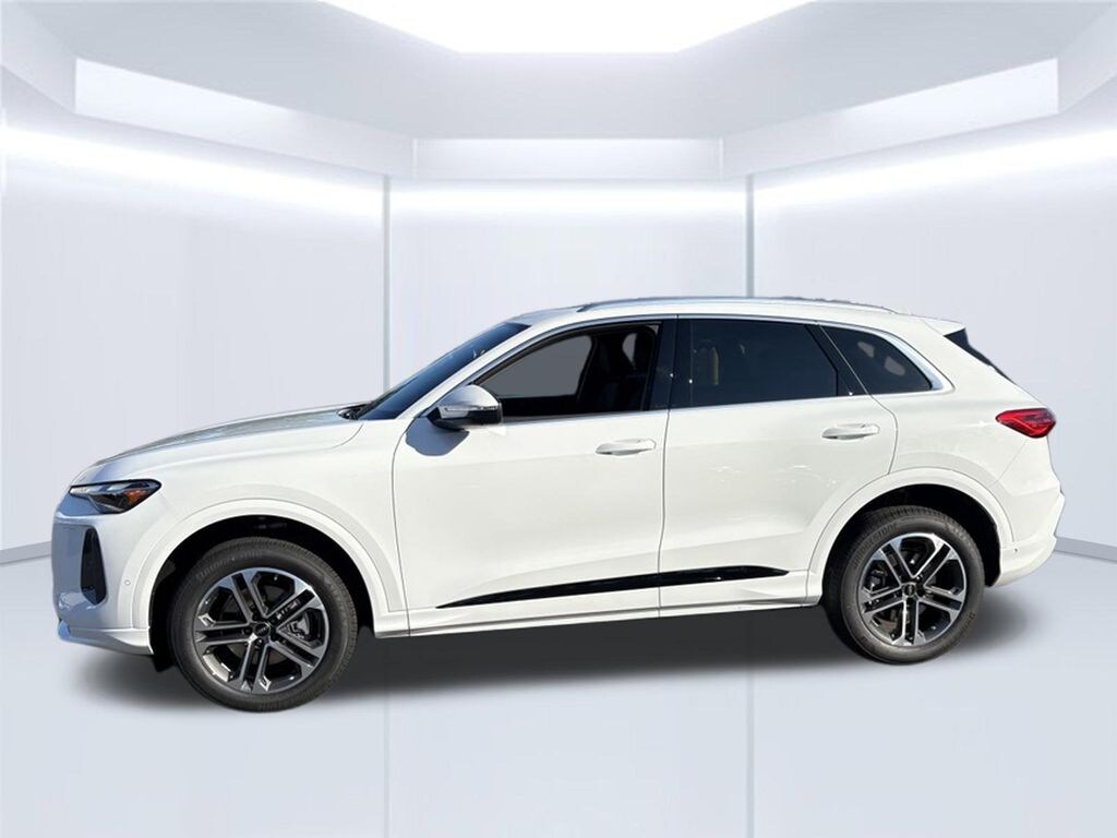 New 2026 Audi Q5 Premium SUV