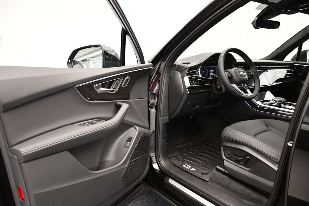 2025 Audi Q7 Premium Plus - Photo 37