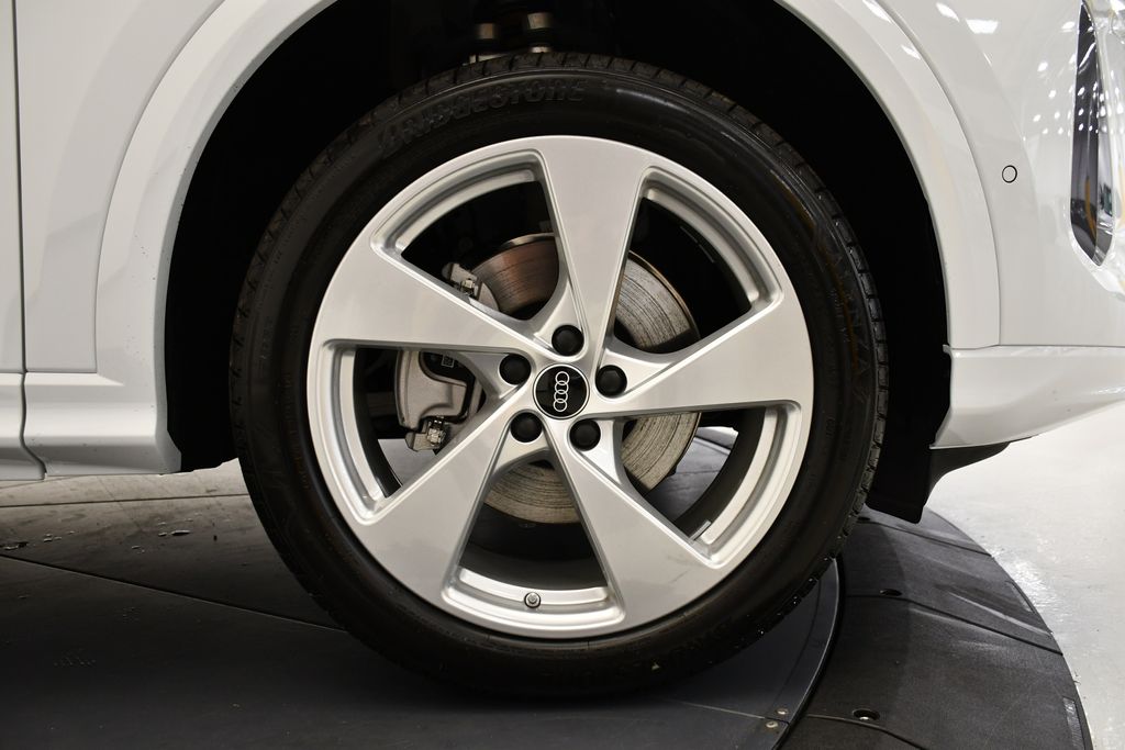 2025 Audi Q5 Premium Plus - Photo 16