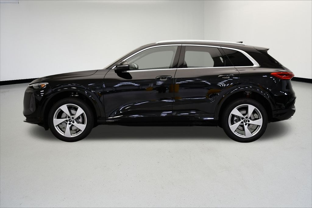 New 2025 Audi Q5 2.0T Premium SUV