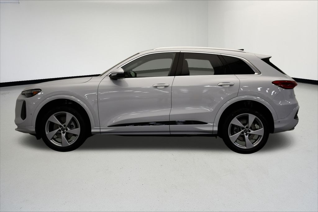 New 2025 Audi Q5 2.0T Premium SUV