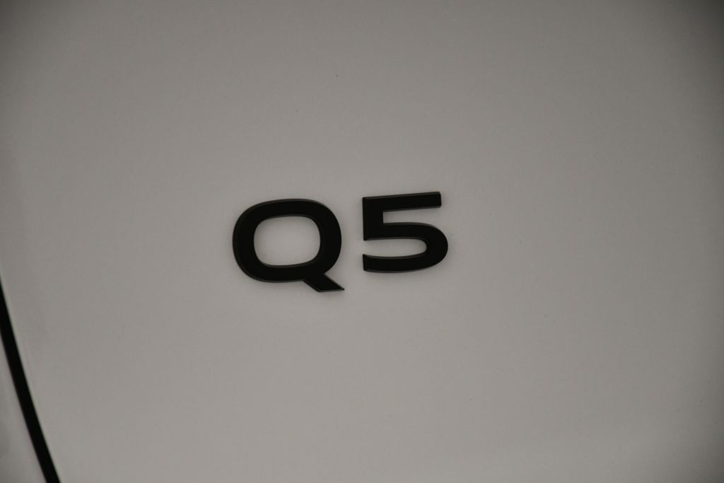 2025 Audi Q5 Premium Plus - Photo 9