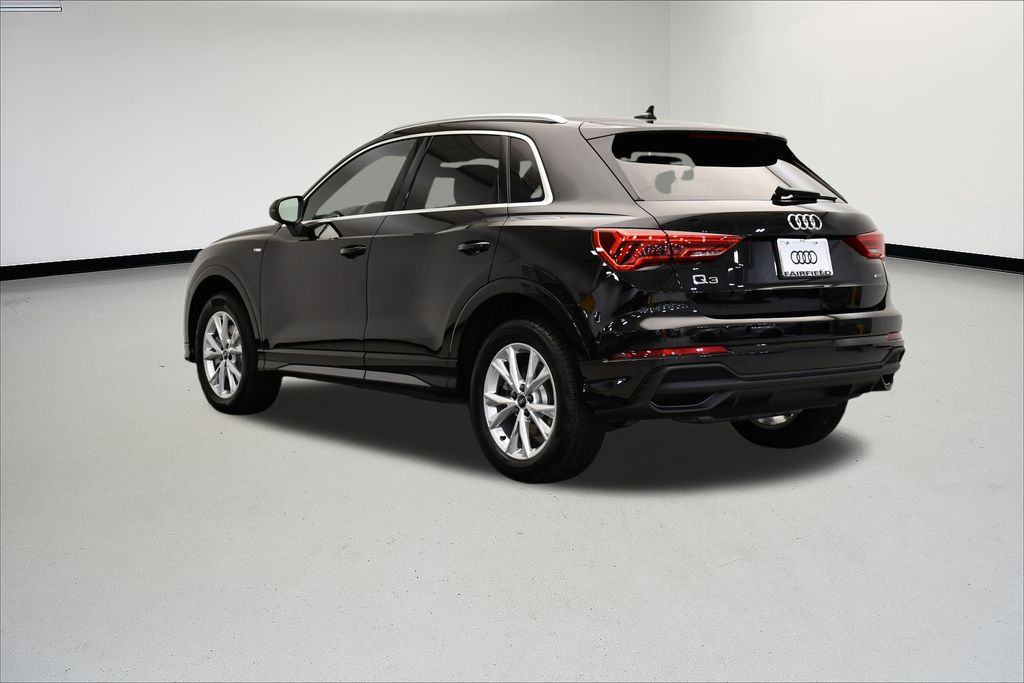 2025 Audi Q3 45 S line Premium photo 2