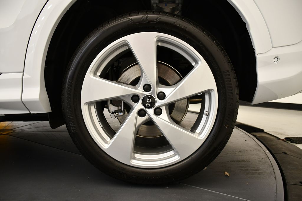 2025 Audi Q5 Premium Plus - Photo 14