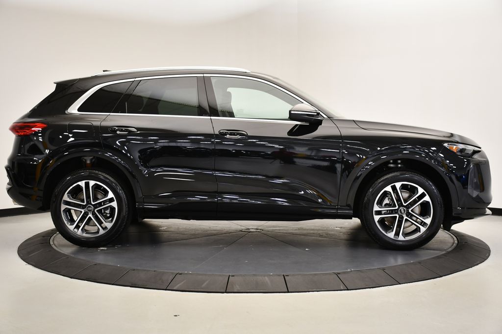2025 Audi Q5 Premium - Photo 6