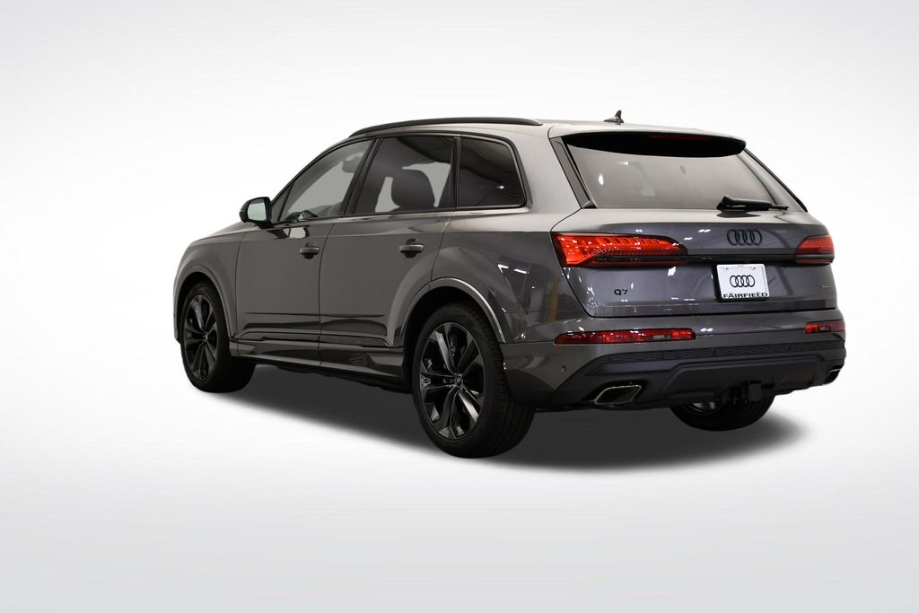 2026 Audi Q7 55 Premium photo 2
