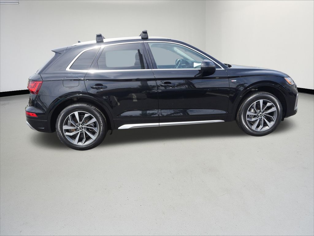 2023 Audi Q5 45 S line Premium photo 5