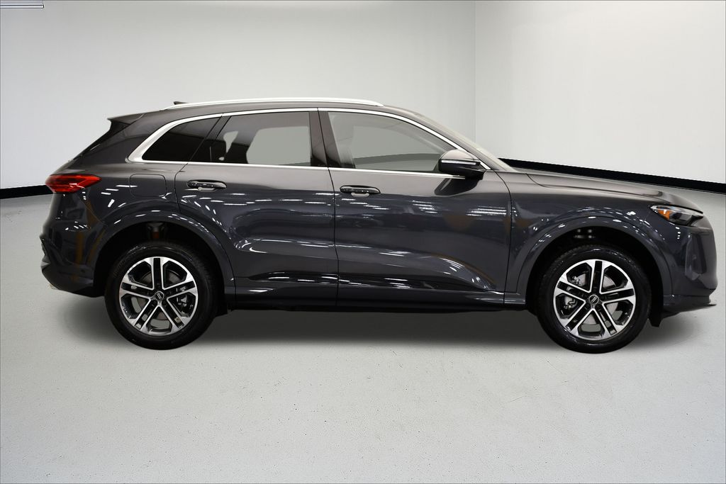 2025 Audi Q5 2.0T Premium photo 5