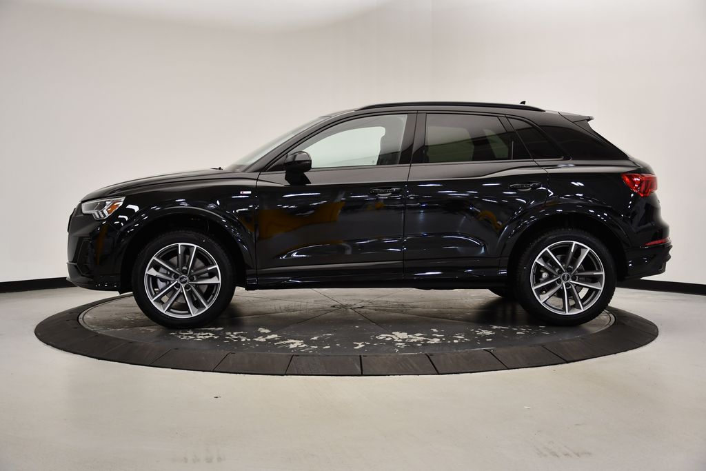 2025 Audi Q3 S line Premium photo 2