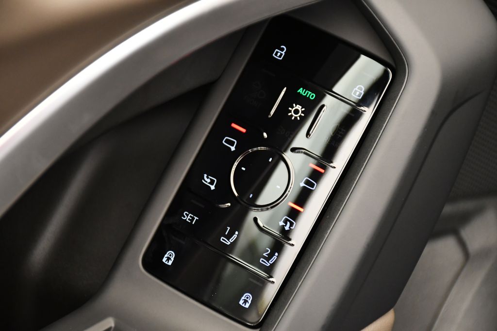2025 Audi Q5 Premium - Photo 32