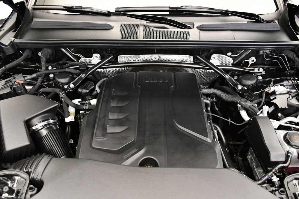 2025 Audi Q5 Premium - Photo 11