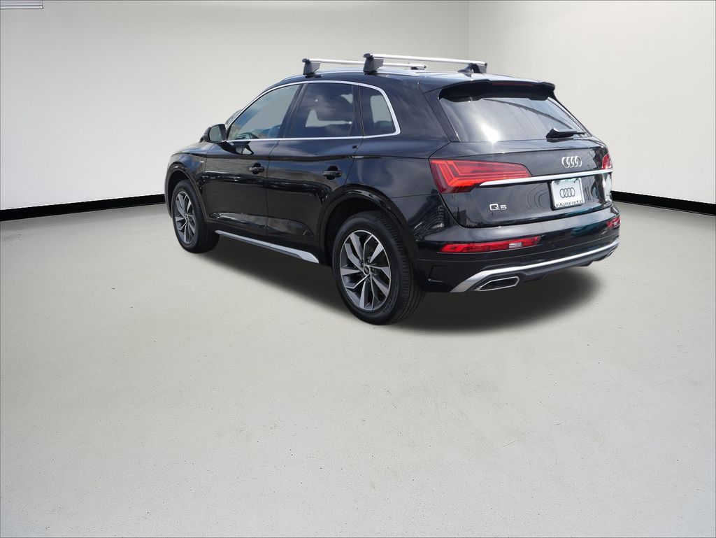 2023 Audi Q5 45 S line Premium photo 2
